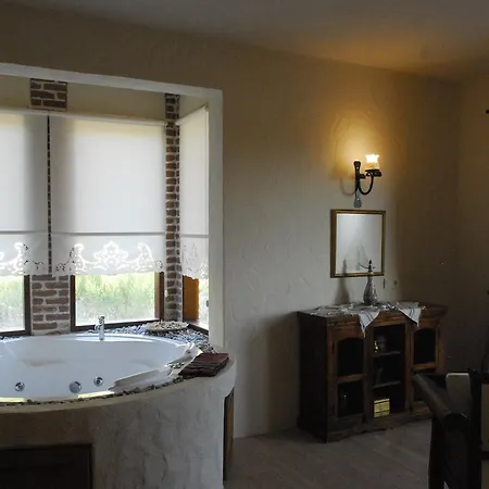 Mango Boutique 5* فاراليا
