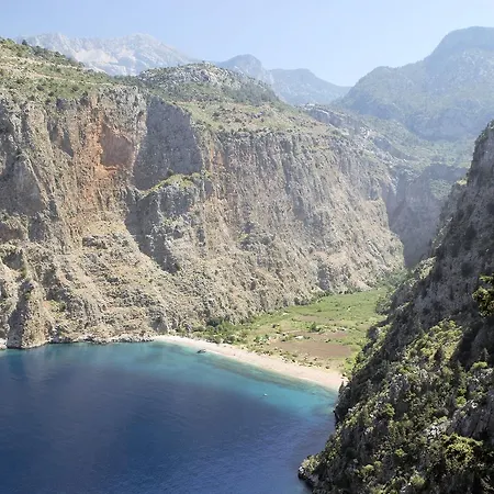 Mango Boutique 5* فاراليا