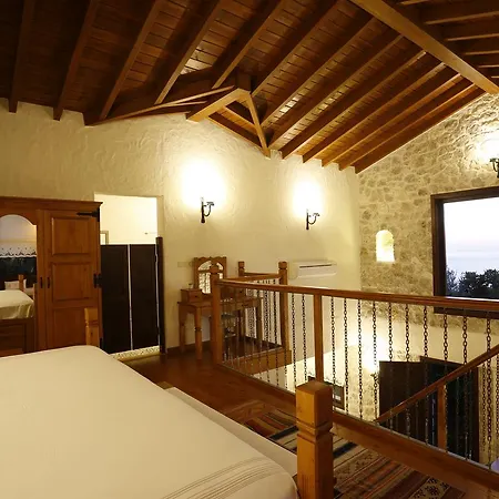 Mango Boutique 5* فاراليا