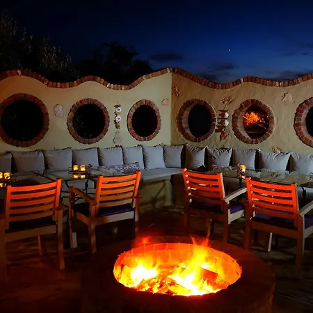 فندق Mango Boutique فاراليا
